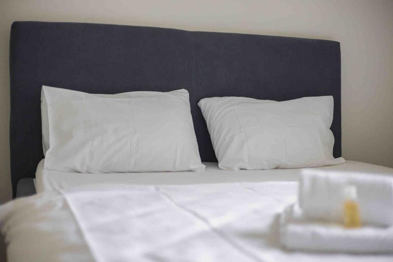 Urban Oasis With Queen Bed And View Be-42 Appartamento